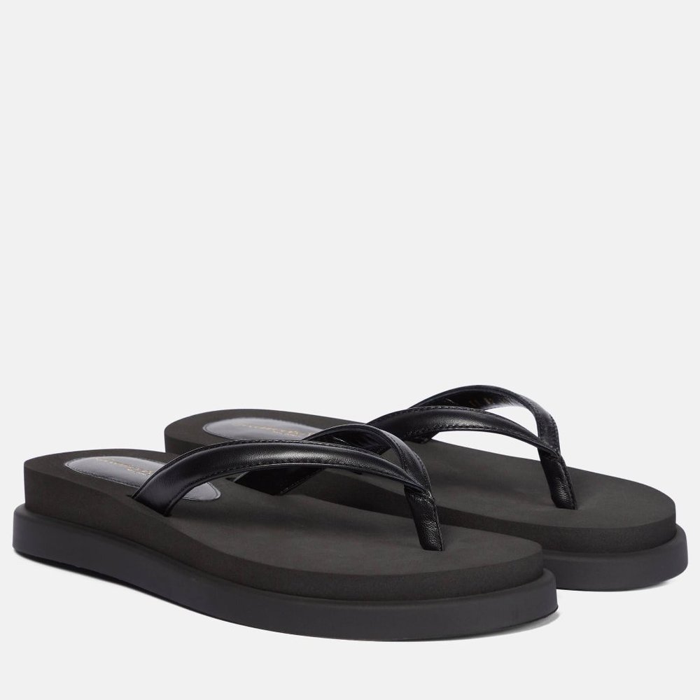 Gianvito Rossi leather flip flops